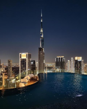Pool in the Clouds with Burj Khalifa View, 2Br apartment in Paramount Hotel Midtown